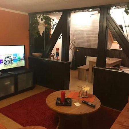 Gemuetliche 3 Raum Wohnung Im Dachgeschoss Ehrenfriedersdorf ภายนอก รูปภาพ